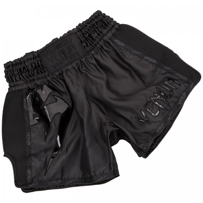 Муай Тай Шорти - Venum Giant Muay Thai Shorts - Black/Black​